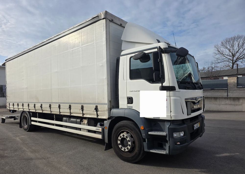 MAN TGM 15.250 /18.250 /FIRANKA / RAMA DO ZABUDOWY / WYWROTKA / HAKOWIEC / MANUALNA - Plachtové nákladné vozidlo: obrázok 2 MAN TGM 15.250 /18.250 /FIRANKA / RAMA DO ZABUDOWY / WYWROTKA / HAKOWIEC / MANUALNA - Plachtové nákladné vozidlo: obrázok 2
