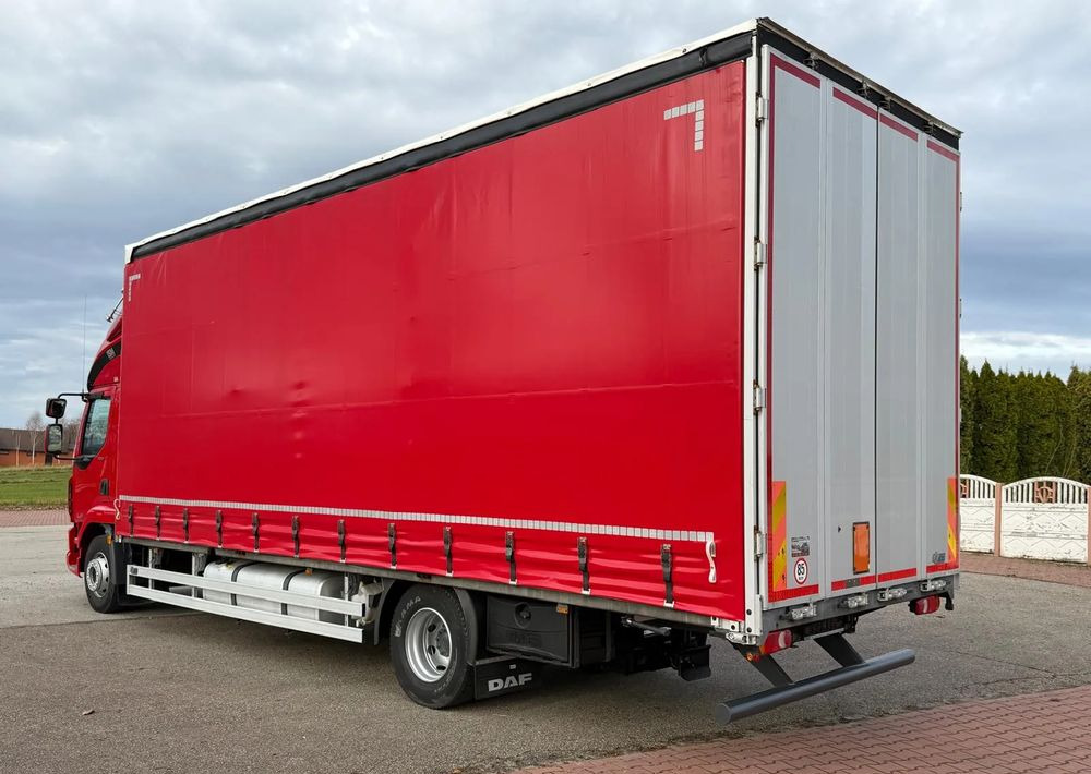 DAF LF 260 / WINDA / 16TON DMC / 3M WYSOKOŚĆ / JUMBO / FIRANKA / SYPIALKA / AUTOMAT / JEDEN WŁAŚCICIE / EURO 6 / 2017/ SPROWADZONY / 19 PALET / DUŻA ŁADOWNOŚĆ / - Plachtové nákladné vozidlo: obrázok 4 DAF LF 260 / WINDA / 16TON DMC / 3M WYSOKOŚĆ / JUMBO / FIRANKA / SYPIALKA / AUTOMAT / JEDEN WŁAŚCICIE / EURO 6 / 2017/ SPROWADZONY / 19 PALET / DUŻA ŁADOWNOŚĆ / - Plachtové nákladné vozidlo: obrázok 4