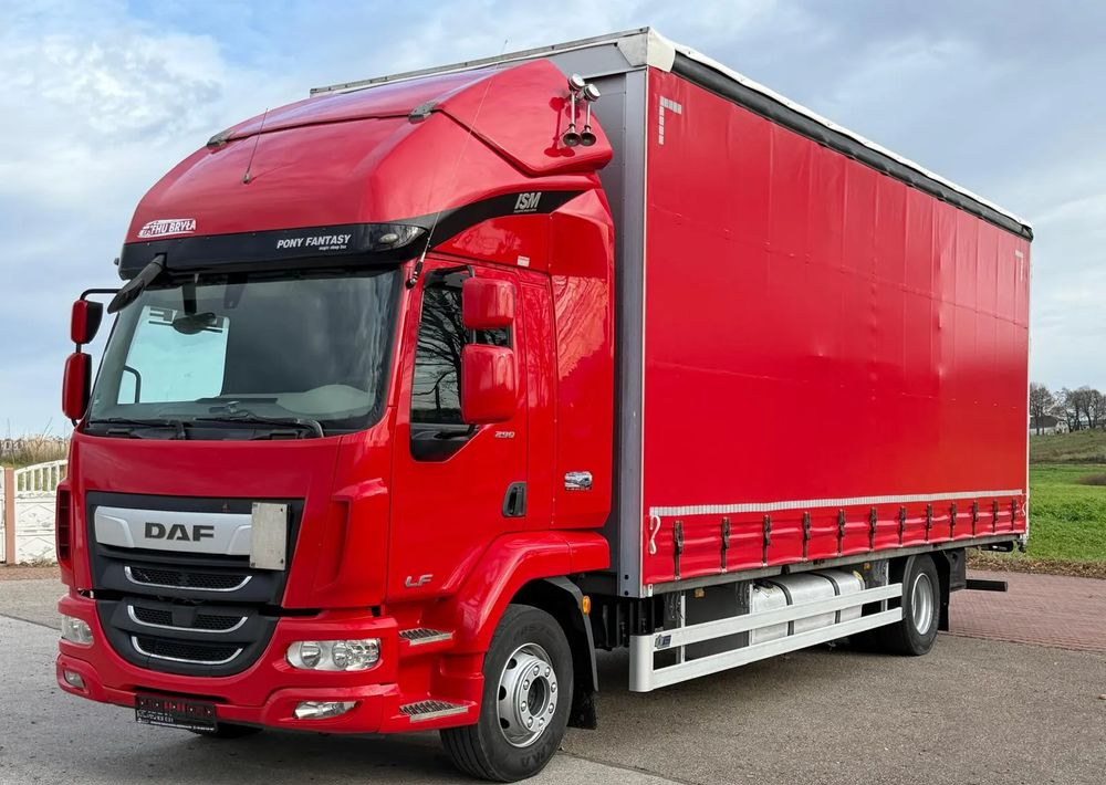 DAF LF 260 / WINDA / 16TON DMC / 3M WYSOKOŚĆ / JUMBO / FIRANKA / SYPIALKA / AUTOMAT / JEDEN WŁAŚCICIE / EURO 6 / 2017/ SPROWADZONY / 19 PALET / DUŻA ŁADOWNOŚĆ / - Plachtové nákladné vozidlo: obrázok 1 DAF LF 260 / WINDA / 16TON DMC / 3M WYSOKOŚĆ / JUMBO / FIRANKA / SYPIALKA / AUTOMAT / JEDEN WŁAŚCICIE / EURO 6 / 2017/ SPROWADZONY / 19 PALET / DUŻA ŁADOWNOŚĆ / - Plachtové nákladné vozidlo: obrázok 1