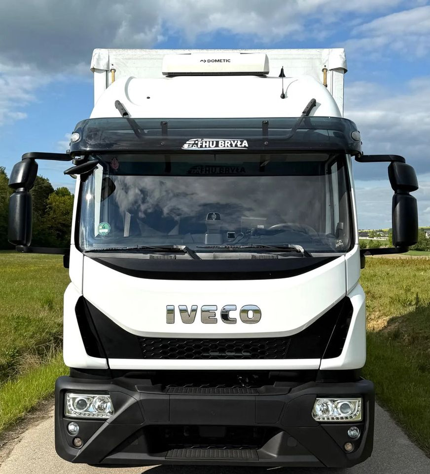 Iveco EUROCARGO 160E320/FIRANKA/WINDA/AUTOMAT/NISKI PRZEBIEG/E6/SPROWADZONY/PIERWSZY WŁAŚCICIEL - Plachtové nákladné vozidlo: obrázok 3 Iveco EUROCARGO 160E320/FIRANKA/WINDA/AUTOMAT/NISKI PRZEBIEG/E6/SPROWADZONY/PIERWSZY WŁAŚCICIEL - Plachtové nákladné vozidlo: obrázok 3