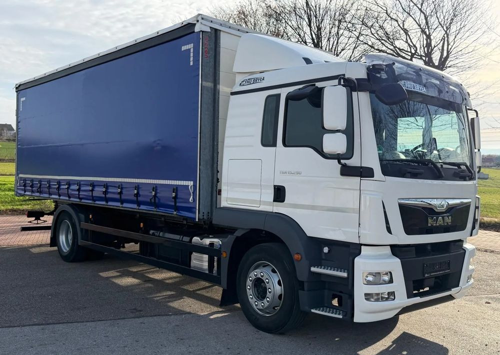 MAN TGM 15.290 / FIRANKA / 2016R / KLIMA POSTOJOWA /SPROWADZONY/ 8T ŁADOWNOŚĆ / 17 PALET / E6 / WINDA / - Plachtové nákladné vozidlo: obrázok 2 MAN TGM 15.290 / FIRANKA / 2016R / KLIMA POSTOJOWA /SPROWADZONY/ 8T ŁADOWNOŚĆ / 17 PALET / E6 / WINDA / - Plachtové nákladné vozidlo: obrázok 2