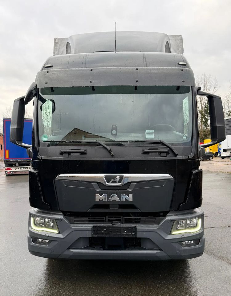 MAN TGM 15.290 / NOWY MODEL / E6 / 18PALET / 7720 ŁADOWNOŚĆ / SERWISOWANY / NOWY TACHOGRAF / NISKI PRZEBIEG / WINDA / FIRANKA / SPROWADZONY / 2022 / NISKI PRZEBIEG /PIERWSZY WŁAŚCICIEL/ - Plachtové nákladné vozidlo: obrázok 3 MAN TGM 15.290 / NOWY MODEL / E6 / 18PALET / 7720 ŁADOWNOŚĆ / SERWISOWANY / NOWY TACHOGRAF / NISKI PRZEBIEG / WINDA / FIRANKA / SPROWADZONY / 2022 / NISKI PRZEBIEG /PIERWSZY WŁAŚCICIEL/ - Plachtové nákladné vozidlo: obrázok 3