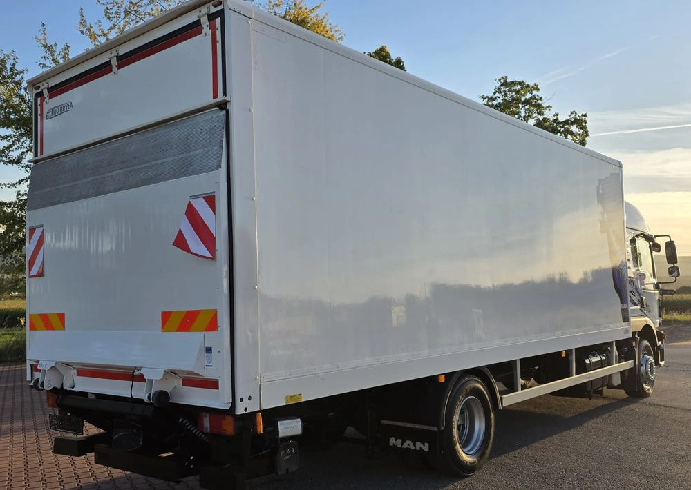 MAN TGM 15.290 / TGL / KONTENER / IZOTERMA / WINDA / KLIMA POSTOJOWA / 2019R / EURO 6 / PEŁEN SERWIS / 8200KG ŁADOWNOŚĆ / SPROWADZONY / ZADBANY / JAK NOWY / KSIĄŻKA SERWISOWA / E6 / 18 PALET - Skříňový nákladní auto: obrázok 5 MAN TGM 15.290 / TGL / KONTENER / IZOTERMA / WINDA / KLIMA POSTOJOWA / 2019R / EURO 6 / PEŁEN SERWIS / 8200KG ŁADOWNOŚĆ / SPROWADZONY / ZADBANY / JAK NOWY / KSIĄŻKA SERWISOWA / E6 / 18 PALET - Skříňový nákladní auto: obrázok 5