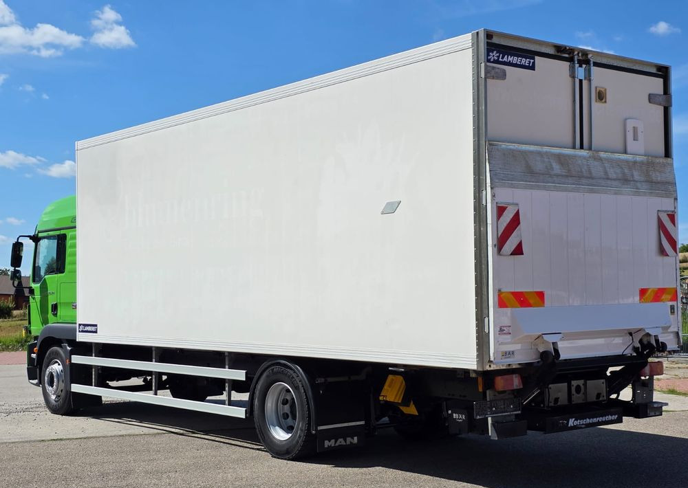 MAN TGM 18.340 / 18.290 / 15.290 / IZOTERMA / WINDA / 19PALET /E6 / SPROWADZONY / AUTOMAT / SYPIALKA / PIERWSZY WŁAŚCICIEL / BOCZNE DRZWI / STAN BARDZO DOBRY - Chladirenské nákladné vozidlo: obrázok 3 MAN TGM 18.340 / 18.290 / 15.290 / IZOTERMA / WINDA / 19PALET /E6 / SPROWADZONY / AUTOMAT / SYPIALKA / PIERWSZY WŁAŚCICIEL / BOCZNE DRZWI / STAN BARDZO DOBRY - Chladirenské nákladné vozidlo: obrázok 3