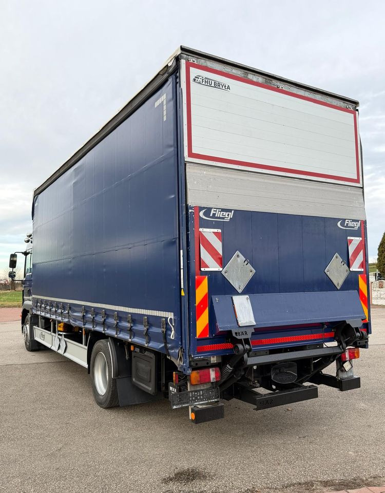 MAN TGM 18.340 / FIRANKA / LIFT / SPROWADZONY / KLIMA POSTOJOWA / 2017 / 9700 ŁADOWNOŚĆ / AUTOMAT / 18 PALET / E6 / WINDA / - Plachtové nákladné vozidlo: obrázok 4 MAN TGM 18.340 / FIRANKA / LIFT / SPROWADZONY / KLIMA POSTOJOWA / 2017 / 9700 ŁADOWNOŚĆ / AUTOMAT / 18 PALET / E6 / WINDA / - Plachtové nákladné vozidlo: obrázok 4