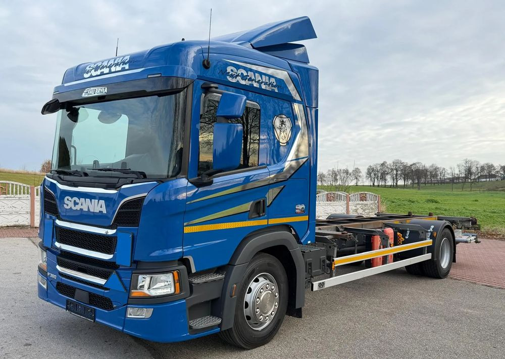 Scania P360 / P410 / BDF / RAMA / FIRANKA / PEŁNA SYPIALKA / WINDA / E6 / CAŁA NA PODUSZKACH / ROZSTAW OSI 5.5M / LAWETA / DO ŻYWCA / DO BYDŁA / DO ZABUDOWY / SPROWADZONA - Podvozek s kabinou: obrázok 1 Scania P360 / P410 / BDF / RAMA / FIRANKA / PEŁNA SYPIALKA / WINDA / E6 / CAŁA NA PODUSZKACH / ROZSTAW OSI 5.5M / LAWETA / DO ŻYWCA / DO BYDŁA / DO ZABUDOWY / SPROWADZONA - Podvozek s kabinou: obrázok 1