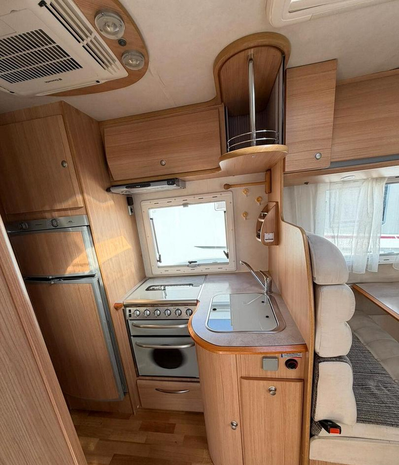 - Karavan: obrázok 5 - Karavan: obrázok 5