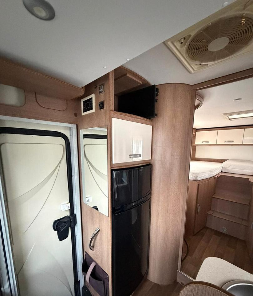 Polointegrované obytné auto Mclouis MC LOUIS MC2 73G: obrázok 11 Polointegrované obytné auto Mclouis MC LOUIS MC2 73G: obrázok 11