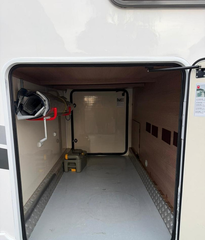 Polointegrované obytné auto Mclouis MC LOUIS MC2 73G: obrázok 14 Polointegrované obytné auto Mclouis MC LOUIS MC2 73G: obrázok 14