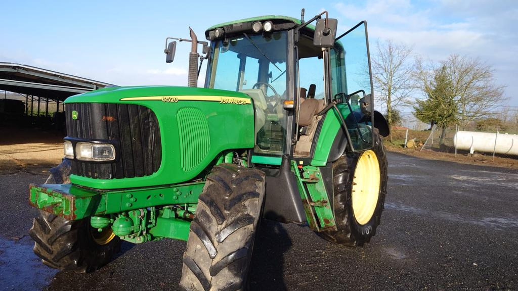 JOHN DEERE 6520 - Poľnohospodárske stroje: obrázok 2 JOHN DEERE 6520 - Poľnohospodárske stroje: obrázok 2