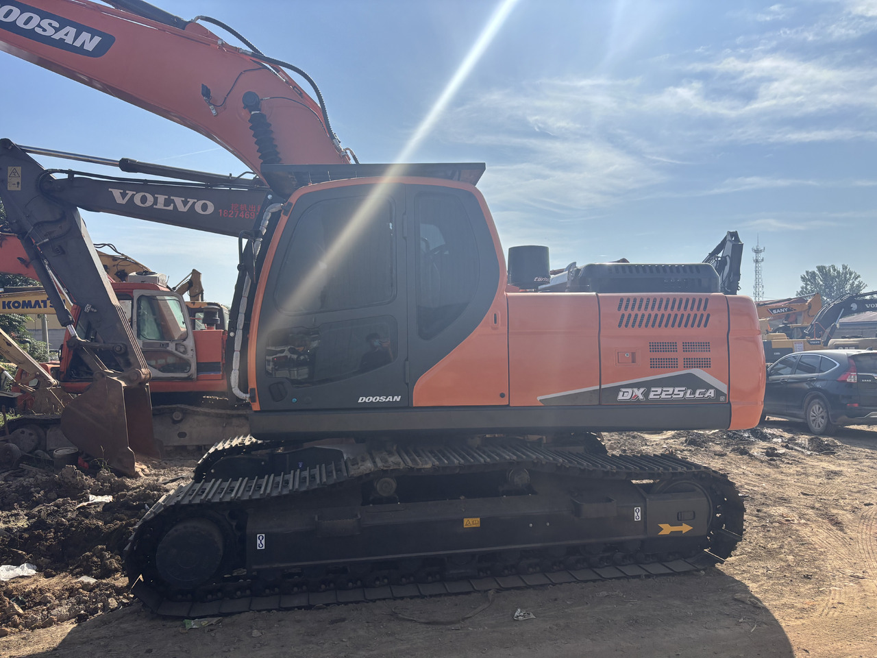 DOOSAN Korea imports doosan DX225 - Pásové rýpadlo: obrázok 1 DOOSAN Korea imports doosan DX225 - Pásové rýpadlo: obrázok 1