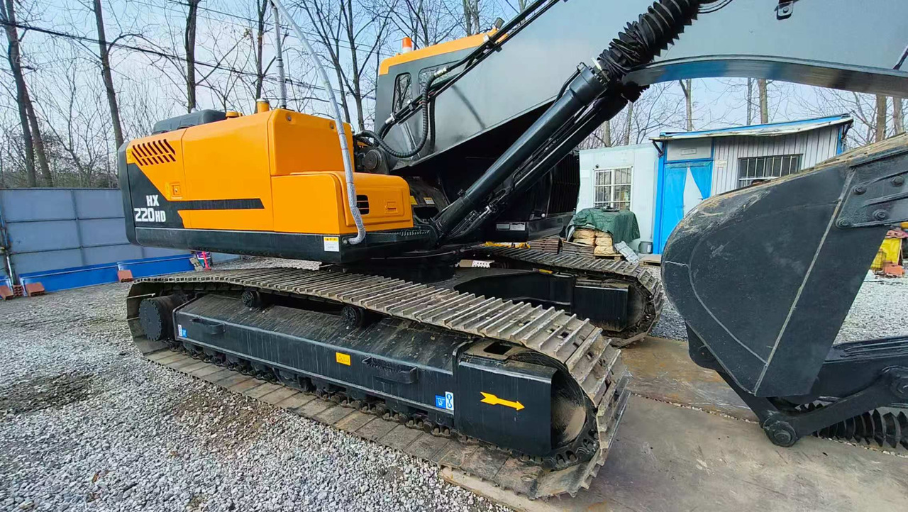 HYUNDAI HX220HD - Pásové rýpadlo: obrázok 2 HYUNDAI HX220HD - Pásové rýpadlo: obrázok 2