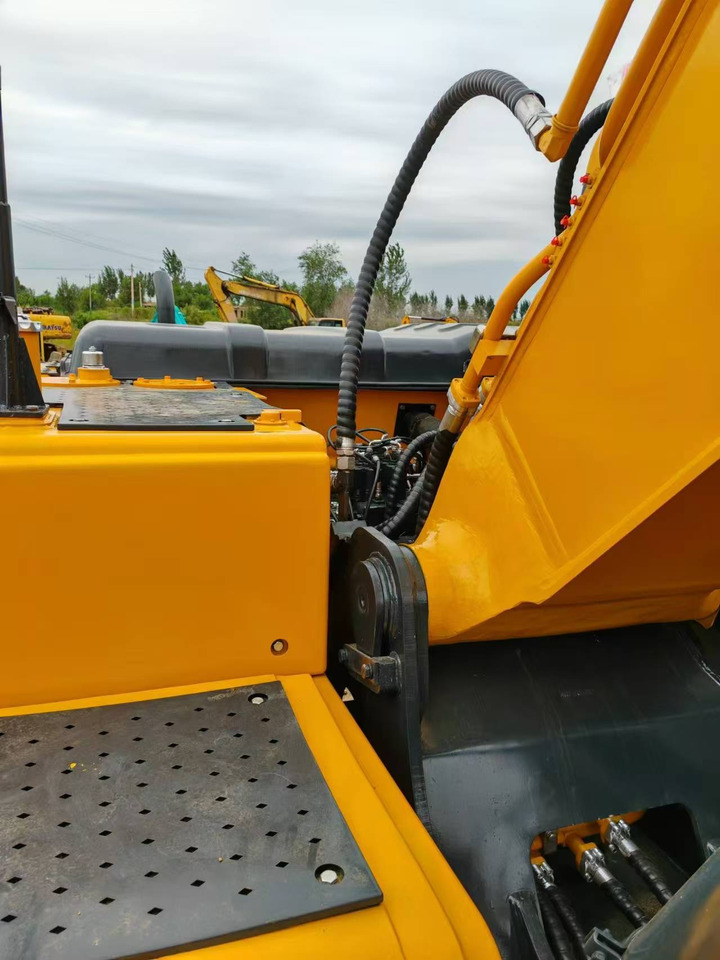 Hyundai Hyundai 220 LC-9 S - Pásové rýpadlo: obrázok 2 Hyundai Hyundai 220 LC-9 S - Pásové rýpadlo: obrázok 2