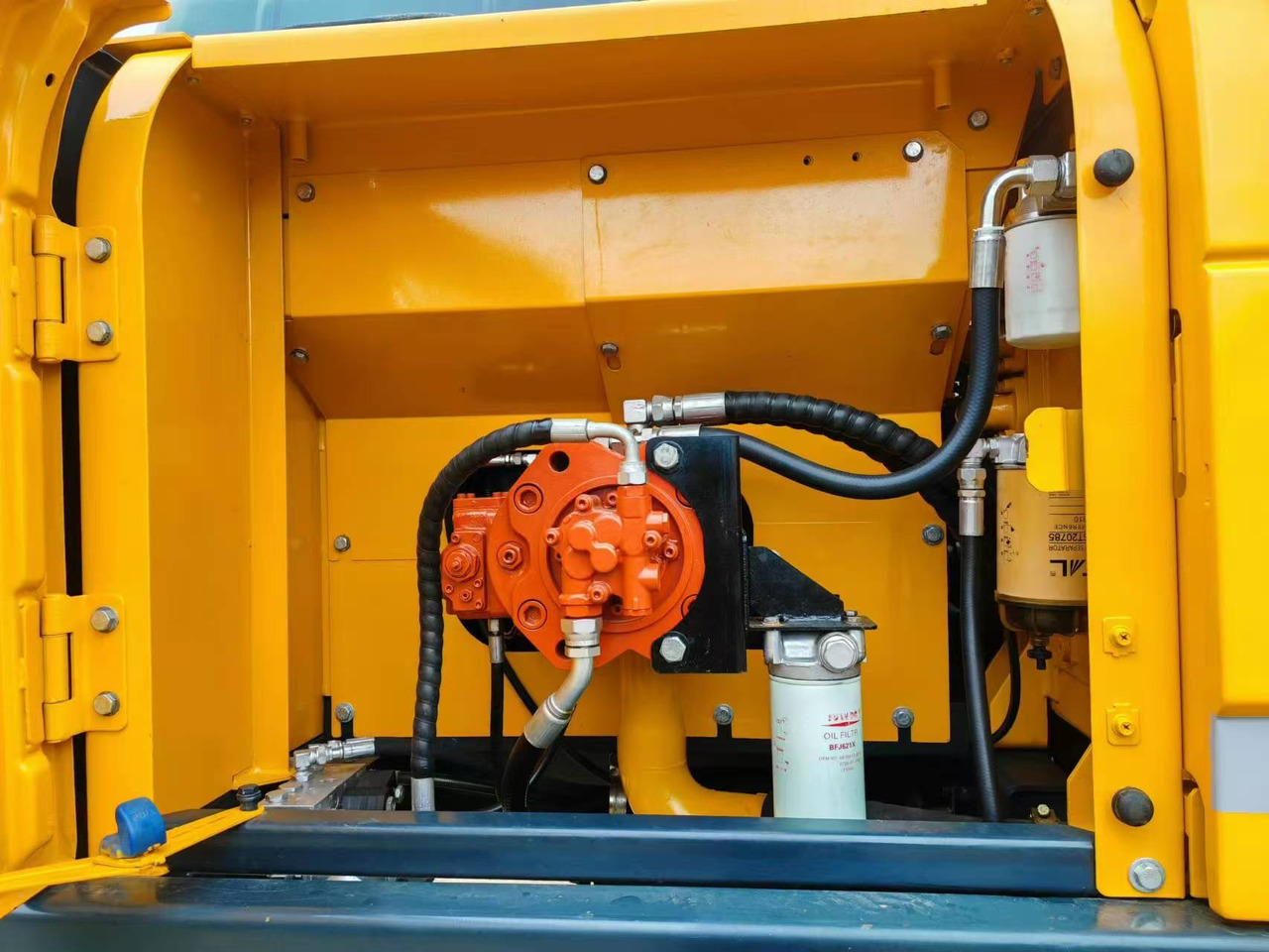 Pásové rýpadlo Hyundai Hyundai 220 LC-9 S: obrázok 9