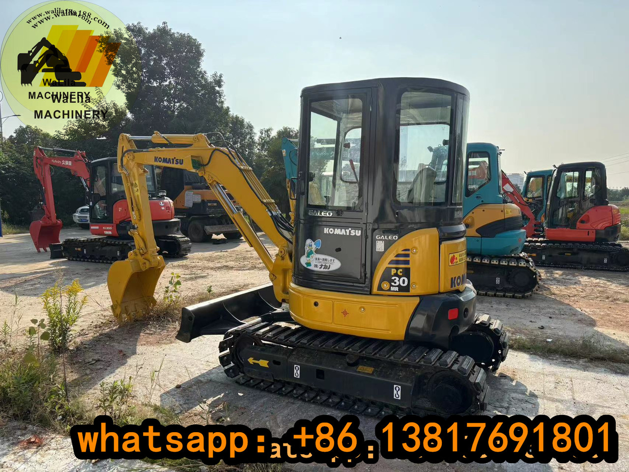 Komatsu PC 30 MR-3 Komatsu 30, Komatsu 35-3 - Mini rýpadlo: obrázok 3 Komatsu PC 30 MR-3 Komatsu 30, Komatsu 35-3 - Mini rýpadlo: obrázok 3