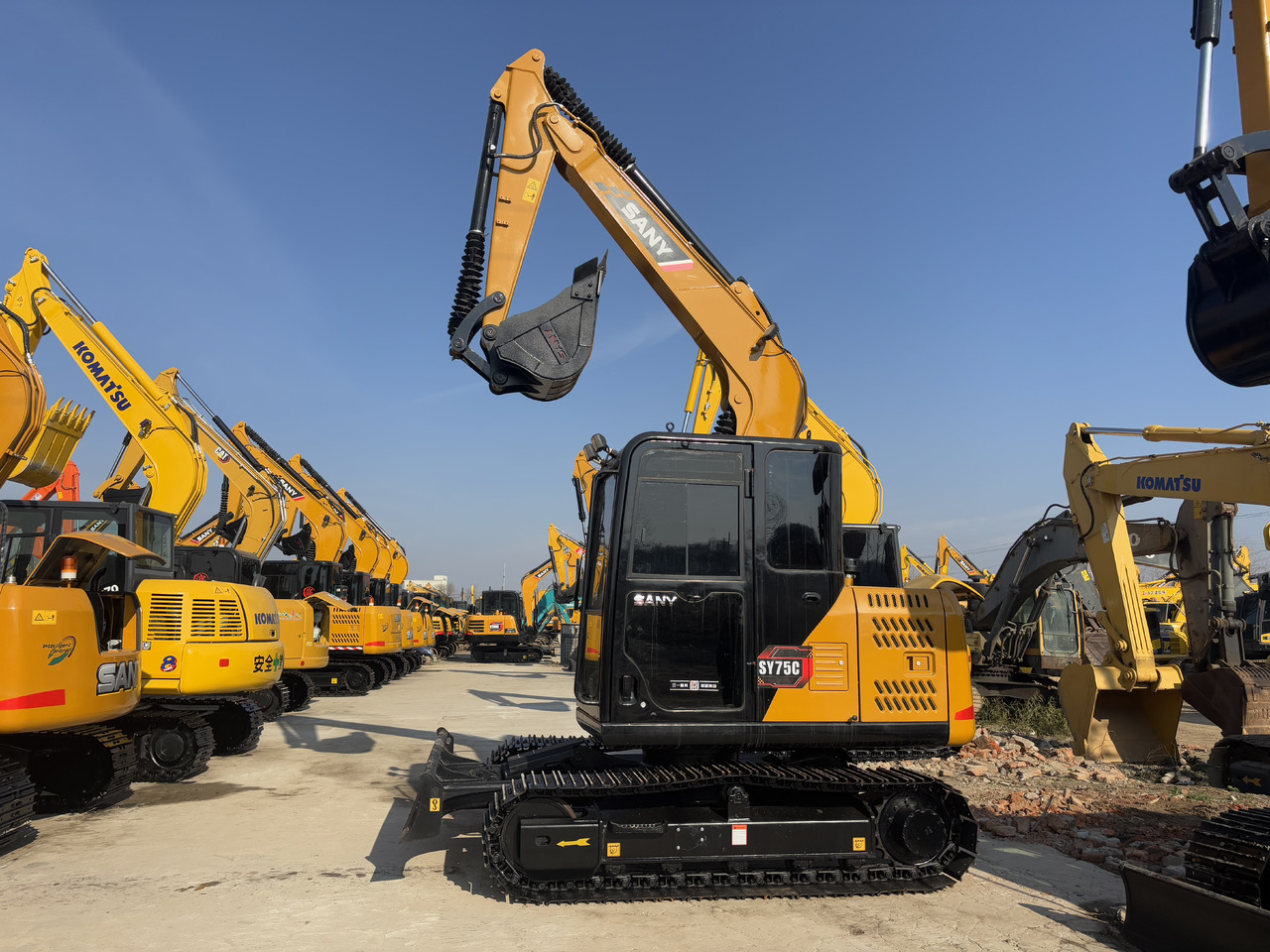 SANY SAY75 - Mini rýpadlo: obrázok 1 SANY SAY75 - Mini rýpadlo: obrázok 1