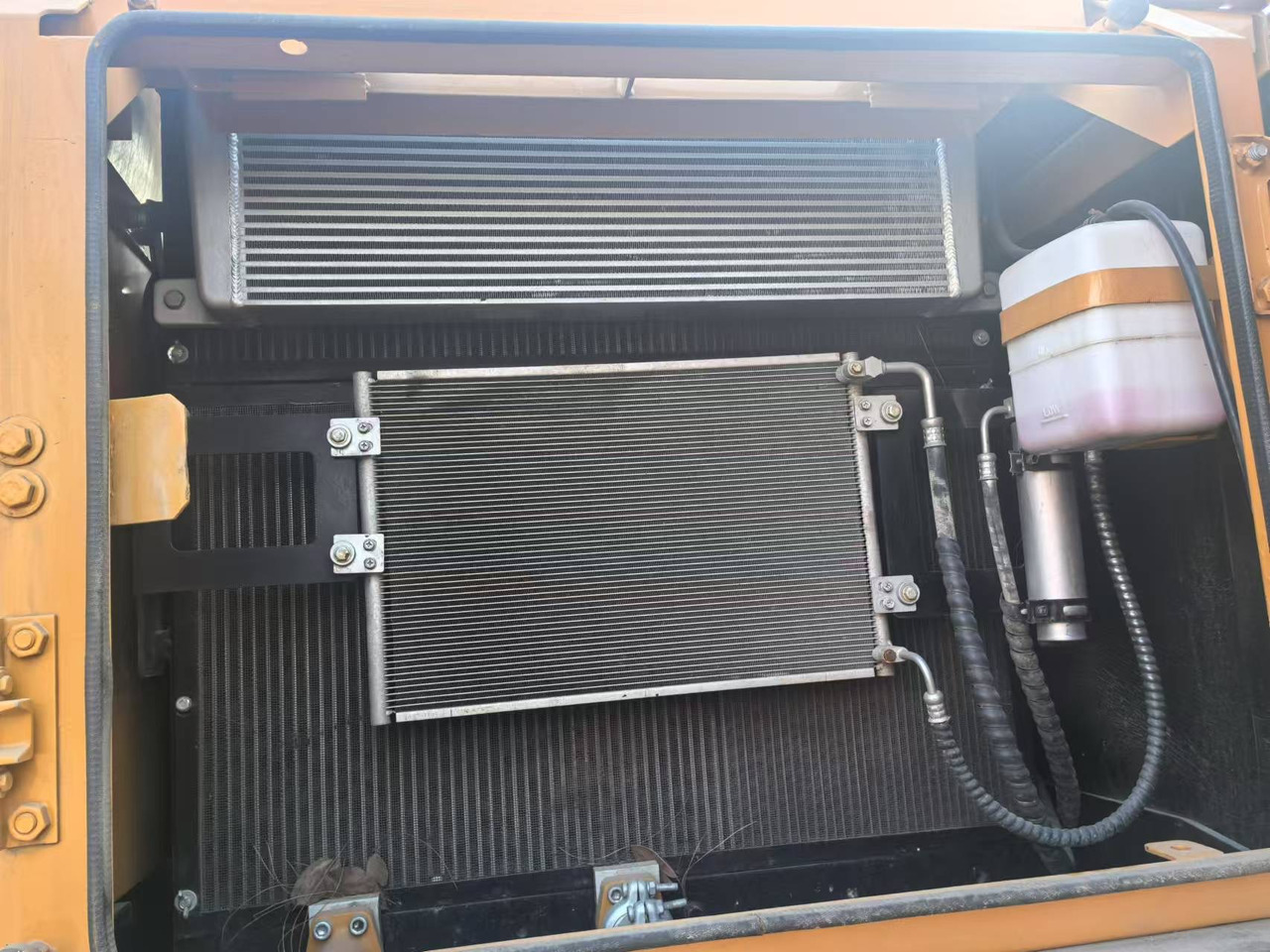 Sany SY 365 H SY365 - Pásové rýpadlo: obrázok 4 Sany SY 365 H SY365 - Pásové rýpadlo: obrázok 4