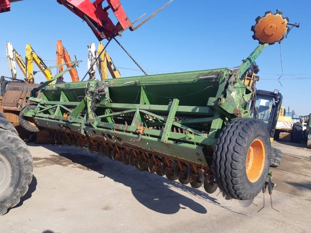 Amazone D8-60 Super - Univerzálny sejací stroj: obrázok 2 Amazone D8-60 Super - Univerzálny sejací stroj: obrázok 2