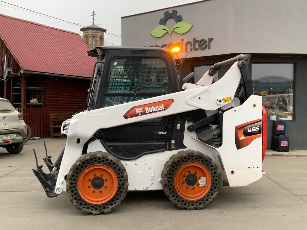 Bobcat S 66 - Šmykom riadený nakladač: obrázok 5 Bobcat S 66 - Šmykom riadený nakladač: obrázok 5