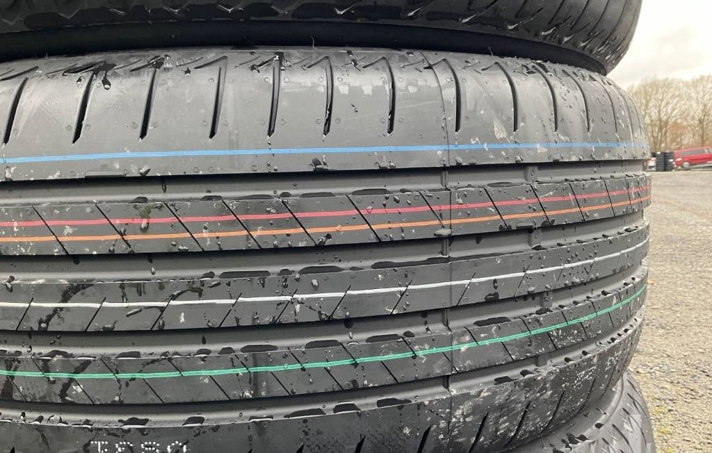 Bridgestone Alenza 255/50 R21 TYRES - Pneumatika pre Nákladné auto: obrázok 2 Bridgestone Alenza 255/50 R21 TYRES - Pneumatika pre Nákladné auto: obrázok 2