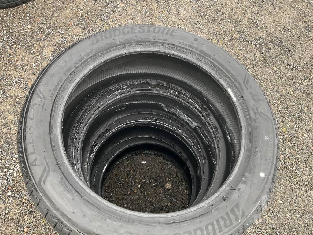 Bridgestone Alenza 255/50 R21 TYRES - Pneumatika pre Nákladné auto: obrázok 4 Bridgestone Alenza 255/50 R21 TYRES - Pneumatika pre Nákladné auto: obrázok 4