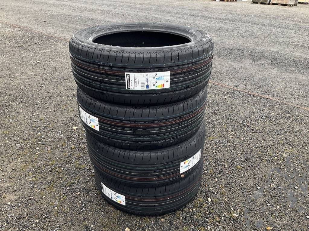 Bridgestone Alenza 255/50 R21 TYRES - Pneumatika pre Nákladné auto: obrázok 1 Bridgestone Alenza 255/50 R21 TYRES - Pneumatika pre Nákladné auto: obrázok 1