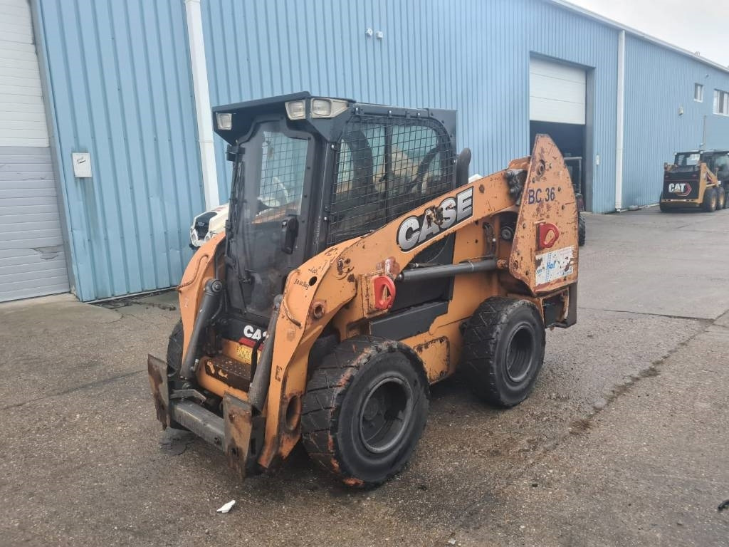Case SR 250 - Šmykom riadený nakladač: obrázok 1 Case SR 250 - Šmykom riadený nakladač: obrázok 1