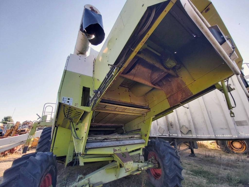 Claas Lexion 480 - Obilný kombajn: obrázok 5 Claas Lexion 480 - Obilný kombajn: obrázok 5