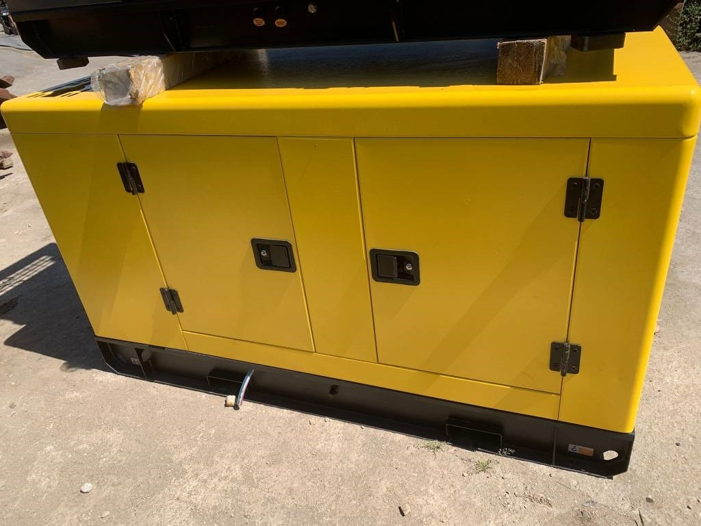 Compal VG-R30 - Elektrický generátor: obrázok 2 Compal VG-R30 - Elektrický generátor: obrázok 2