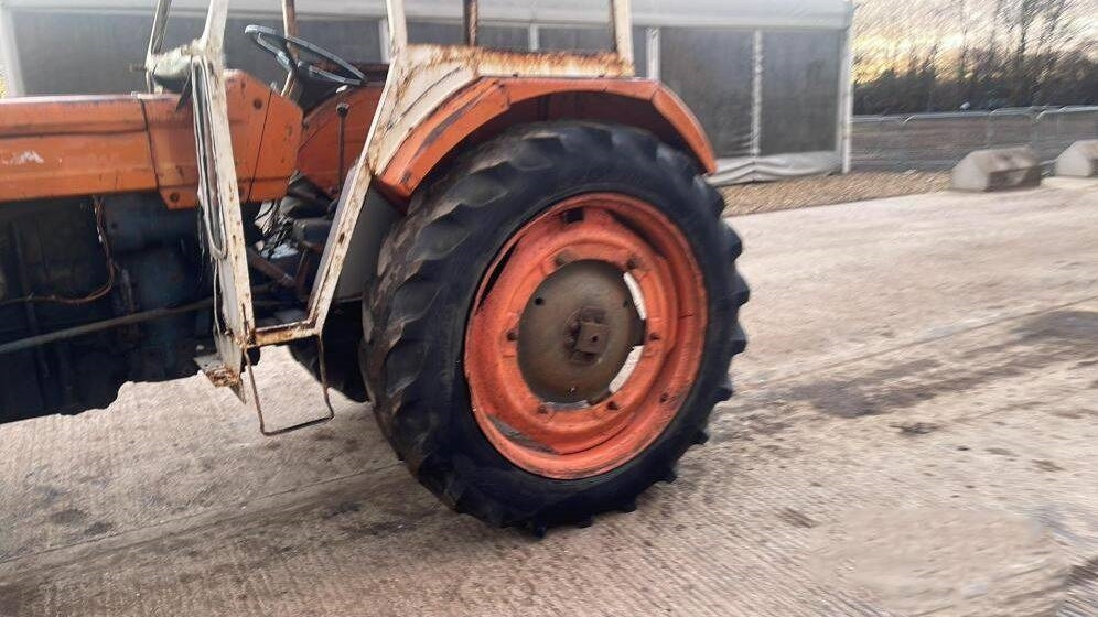 Fiat 670 - Traktor: obrázok 3 Fiat 670 - Traktor: obrázok 3