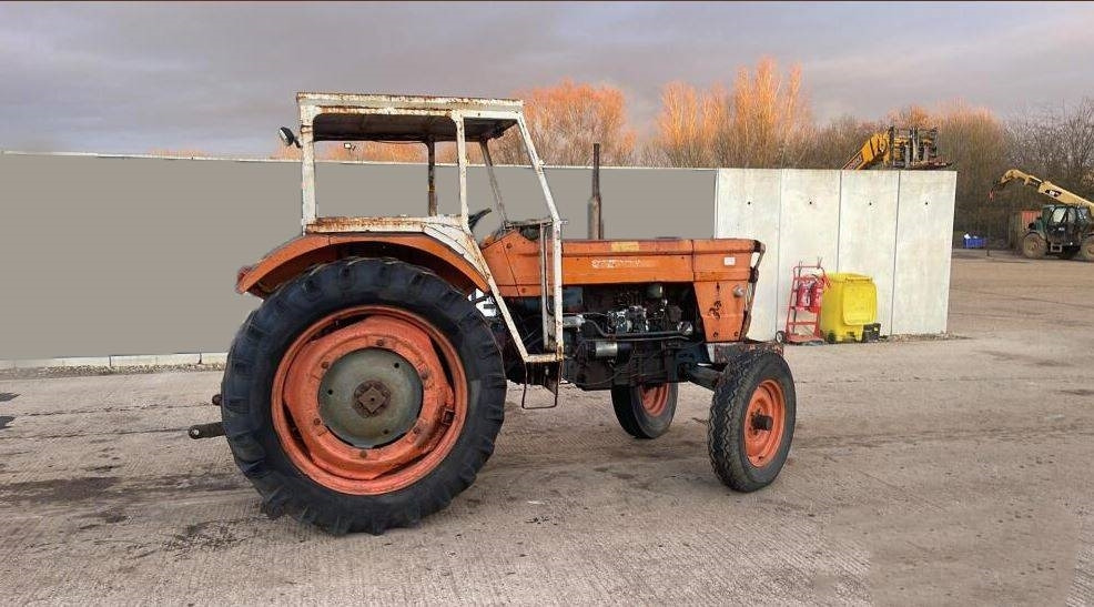Fiat 670 - Traktor: obrázok 5 Fiat 670 - Traktor: obrázok 5