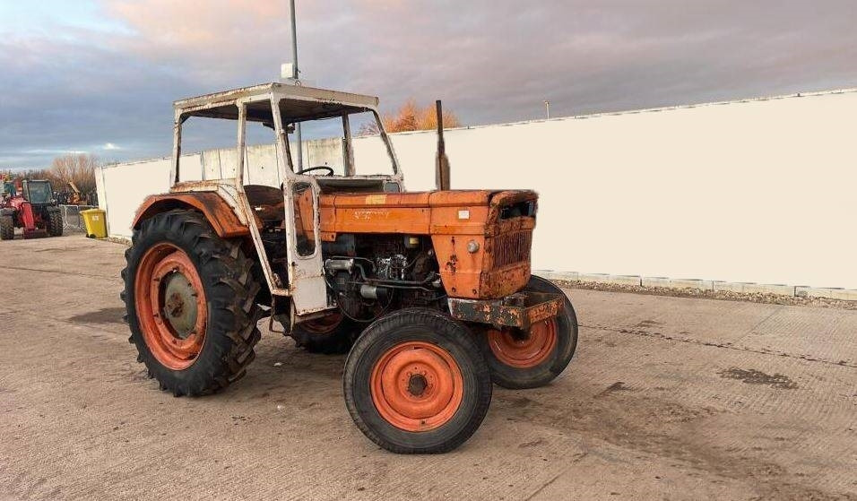 Fiat 670 - Traktor: obrázok 1 Fiat 670 - Traktor: obrázok 1