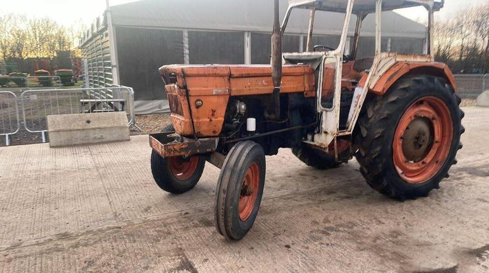 Fiat 670 - Traktor: obrázok 2 Fiat 670 - Traktor: obrázok 2
