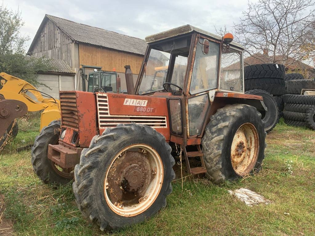 Fiat 680 DT - Traktor: obrázok 1 Fiat 680 DT - Traktor: obrázok 1