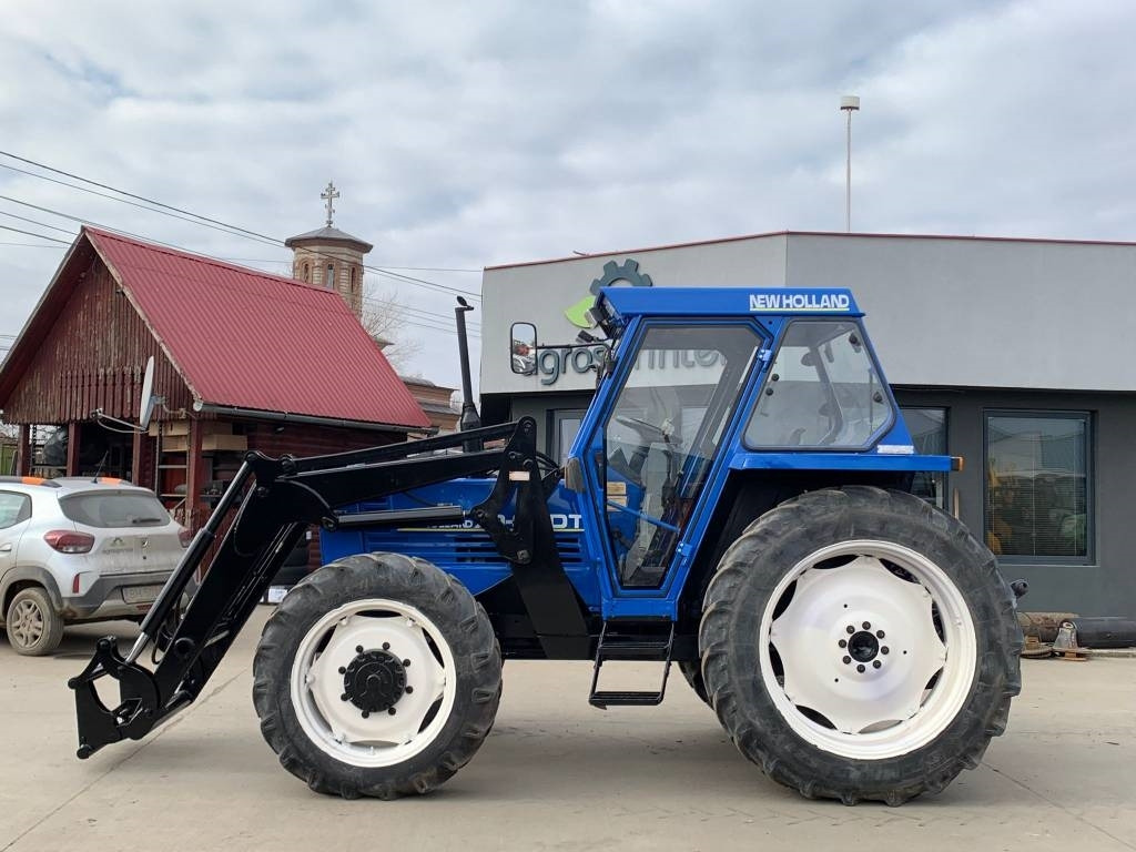 Fiat New Holland 70-90DT - Traktor: obrázok 3 Fiat New Holland 70-90DT - Traktor: obrázok 3