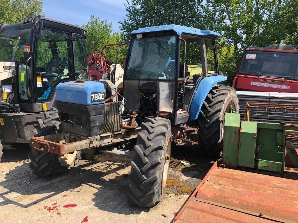 Ford / New Holland For parts 7840 - Traktor: obrázok 1 Ford / New Holland For parts 7840 - Traktor: obrázok 1