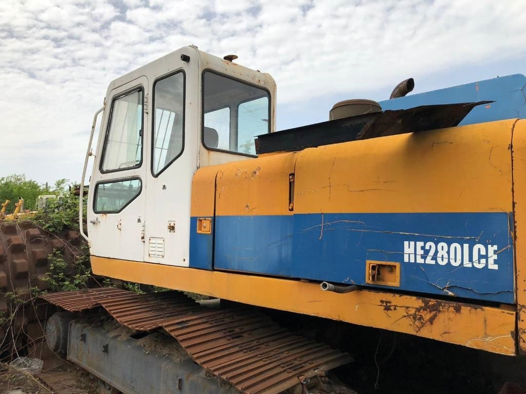 Halla Hitachi HE 280 ICE - Pásové rýpadlo: obrázok 2 Halla Hitachi HE 280 ICE - Pásové rýpadlo: obrázok 2