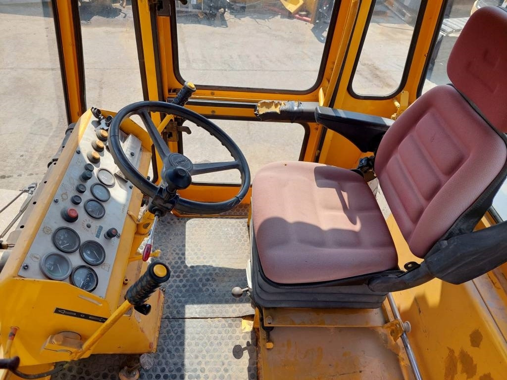 Hamm 2210SD - Kompaktor: obrázok 5 Hamm 2210SD - Kompaktor: obrázok 5