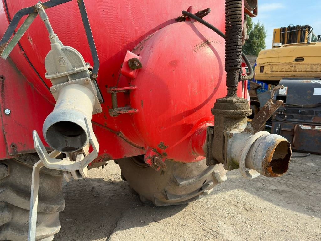 Herbst T2000R - Fekálny náves: obrázok 4 Herbst T2000R - Fekálny náves: obrázok 4