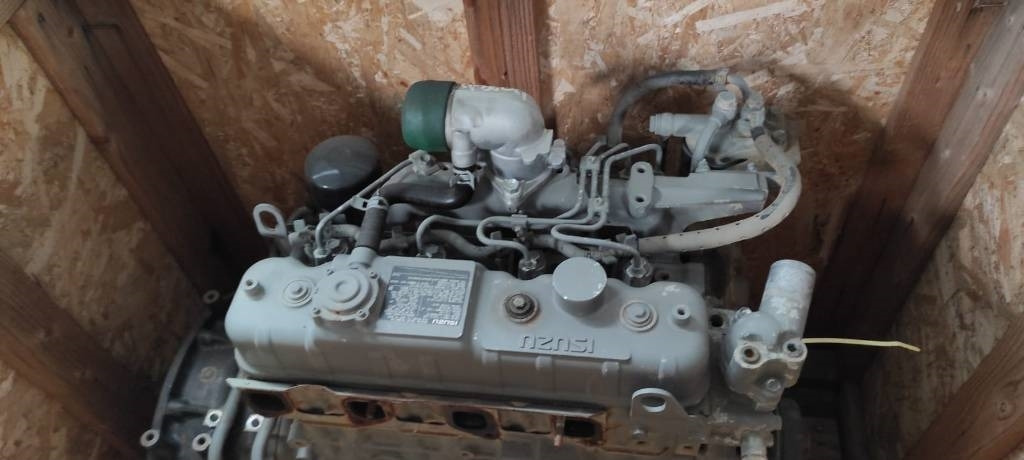 Isuzu CC-4JG1  - Motor pre Stavebné stroje: obrázok 4 Isuzu CC-4JG1  - Motor pre Stavebné stroje: obrázok 4