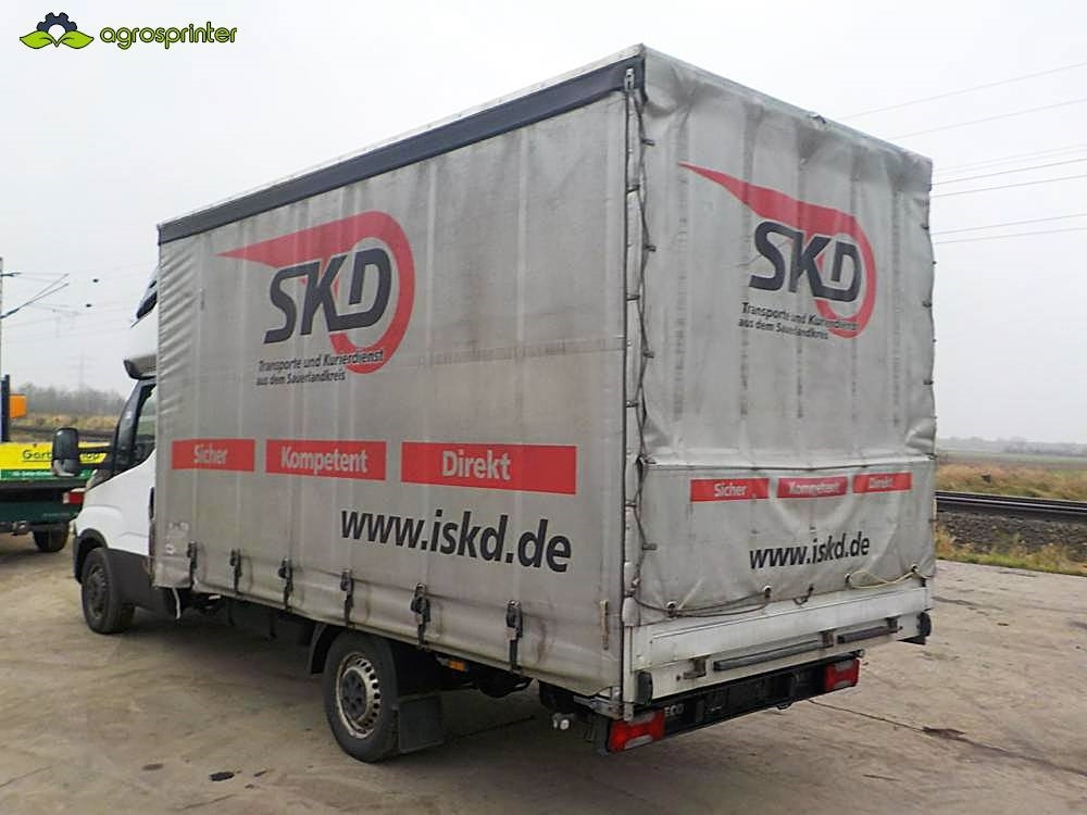 Iveco 35-170 - Furgon: obrázok 4 Iveco 35-170 - Furgon: obrázok 4
