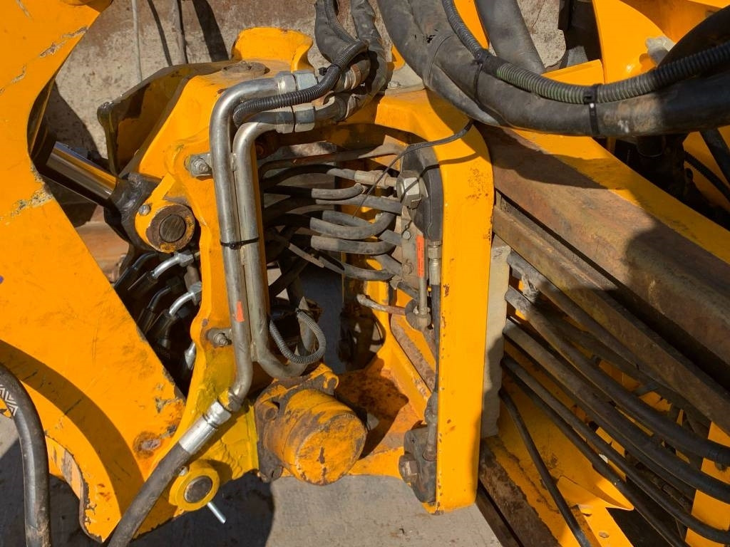 Rýpadlo-nakladač JCB 1 CXT HF: obrázok 8