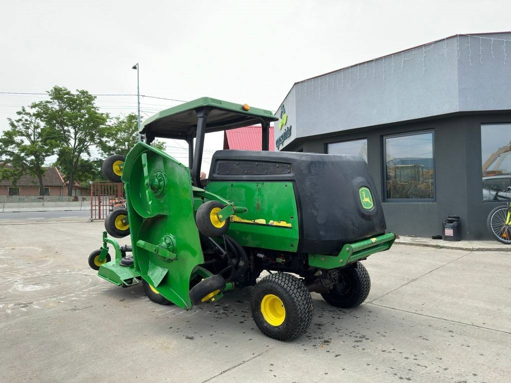 John Deere 1600 Turbo - Záhradná kosačka: obrázok 3 John Deere 1600 Turbo - Záhradná kosačka: obrázok 3