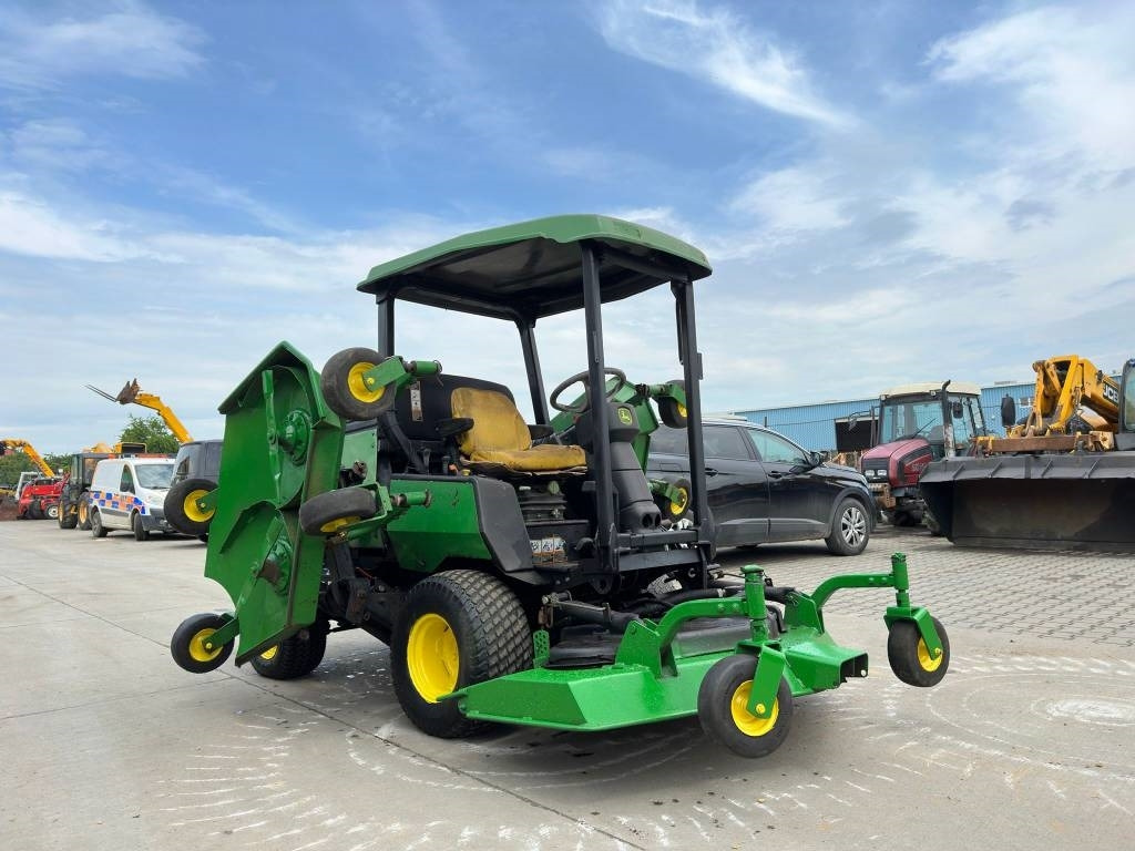 John Deere 1600 Turbo - Záhradná kosačka: obrázok 5 John Deere 1600 Turbo - Záhradná kosačka: obrázok 5