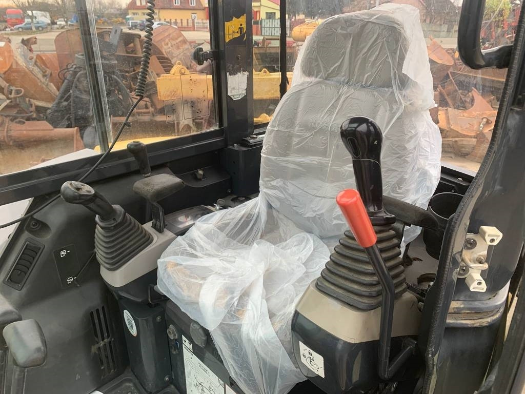 Mini rýpadlo Komatsu PC 55 MR-3: obrázok 9