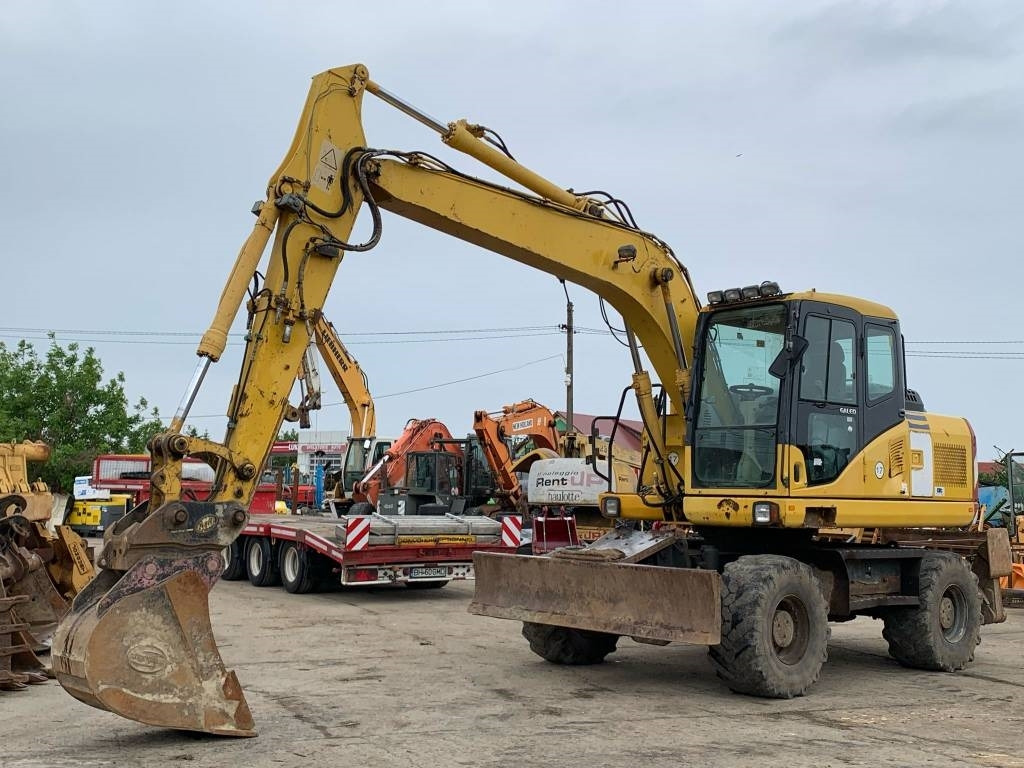Komatsu PW 140-7 - Kolesové rýpadlo: obrázok 1 Komatsu PW 140-7 - Kolesové rýpadlo: obrázok 1