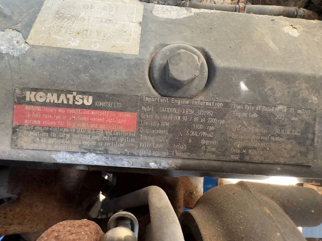 Komatsu SAA4D95LE-3 ESN ENGINE - Motor pre Stavebné stroje: obrázok 3 Komatsu SAA4D95LE-3 ESN ENGINE - Motor pre Stavebné stroje: obrázok 3