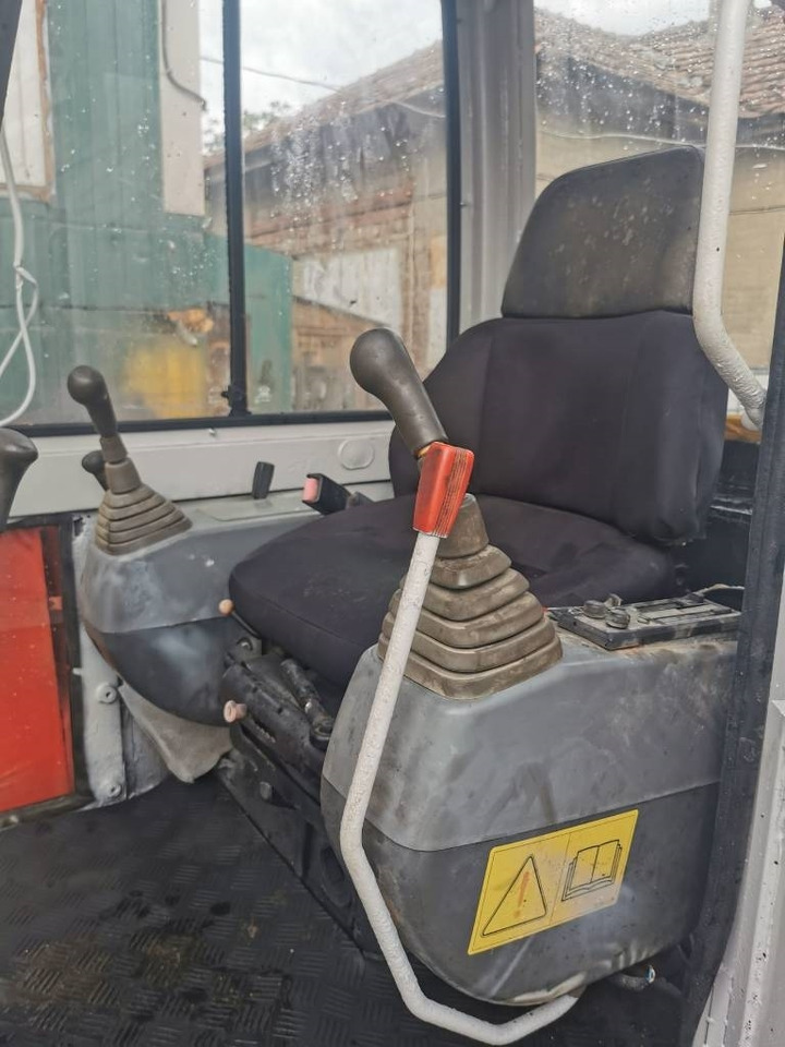 Kubota KX 71-2 - Mini rýpadlo: obrázok 5 Kubota KX 71-2 - Mini rýpadlo: obrázok 5