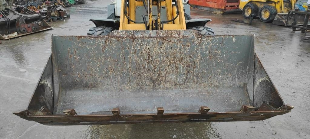 Liebherr L 506 - Kolesový nakladač: obrázok 2 Liebherr L 506 - Kolesový nakladač: obrázok 2