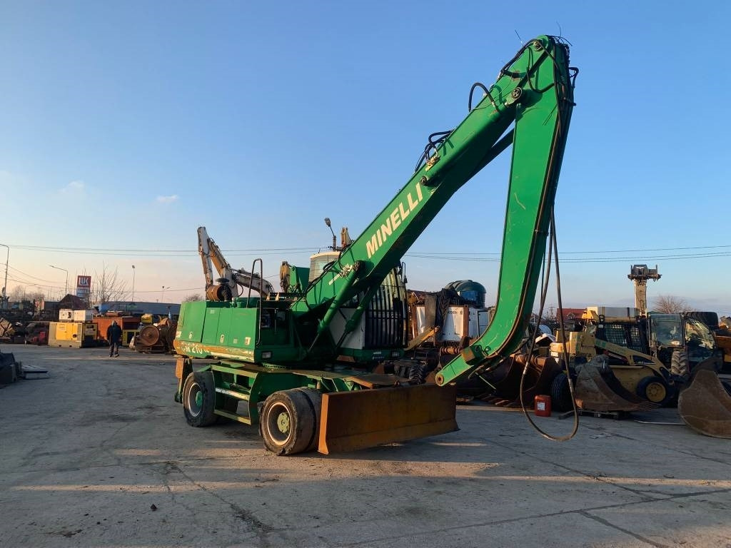 Minelli CM210 - Kolesové rýpadlo: obrázok 4 Minelli CM210 - Kolesové rýpadlo: obrázok 4